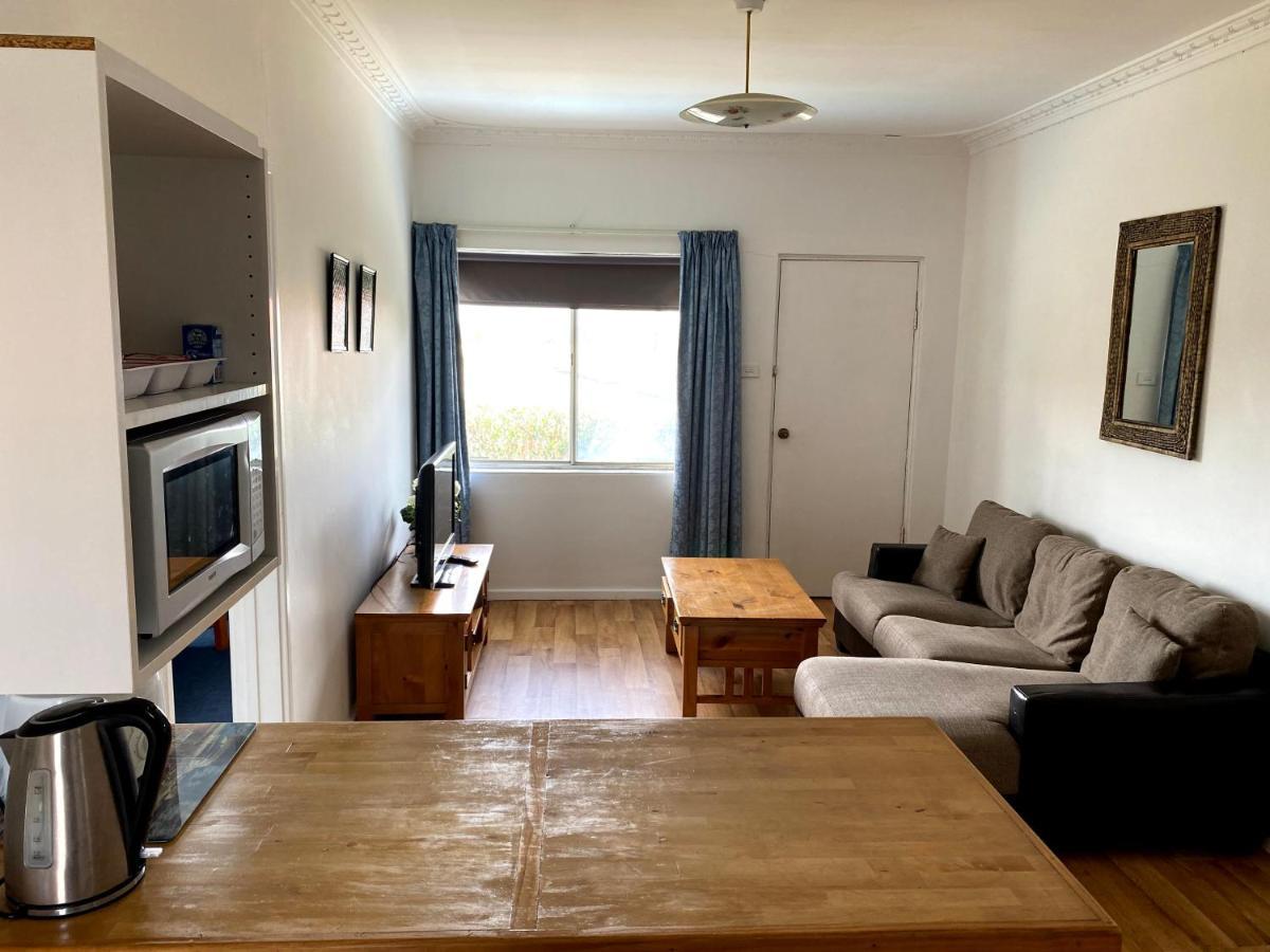 Waldeck Heights Apartment Geraldton Bagian luar foto